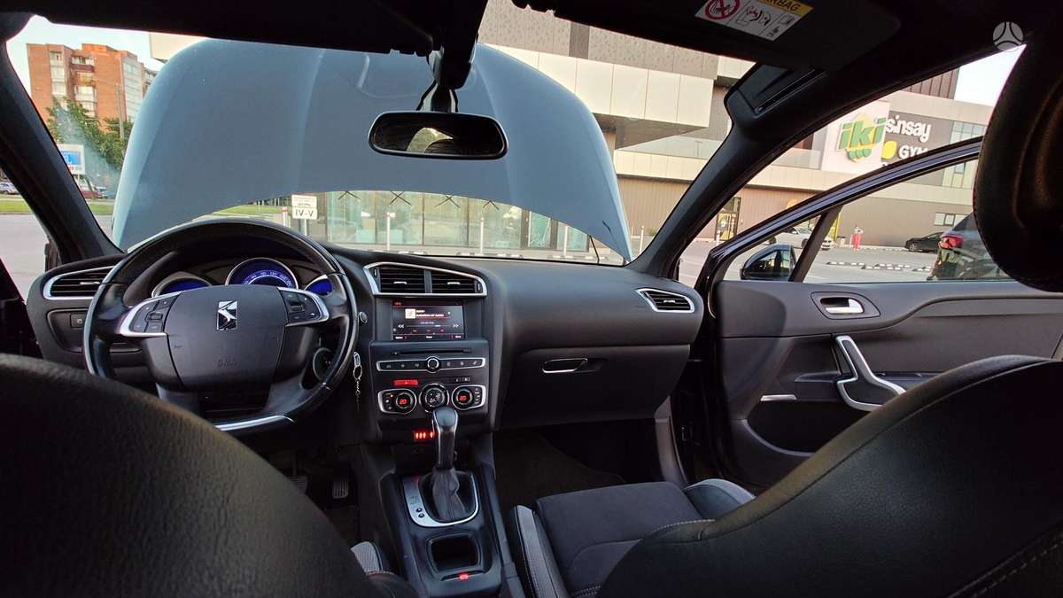 Citroen DS4, 1.6 l., Хэтчбек