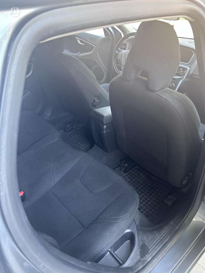 Volvo V40 - 12