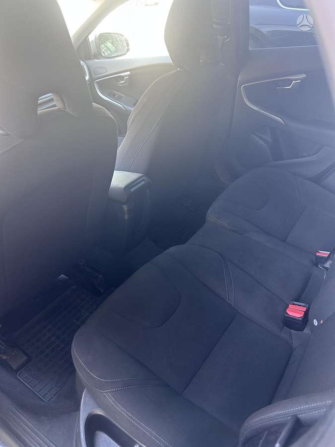Volvo V40 - 11