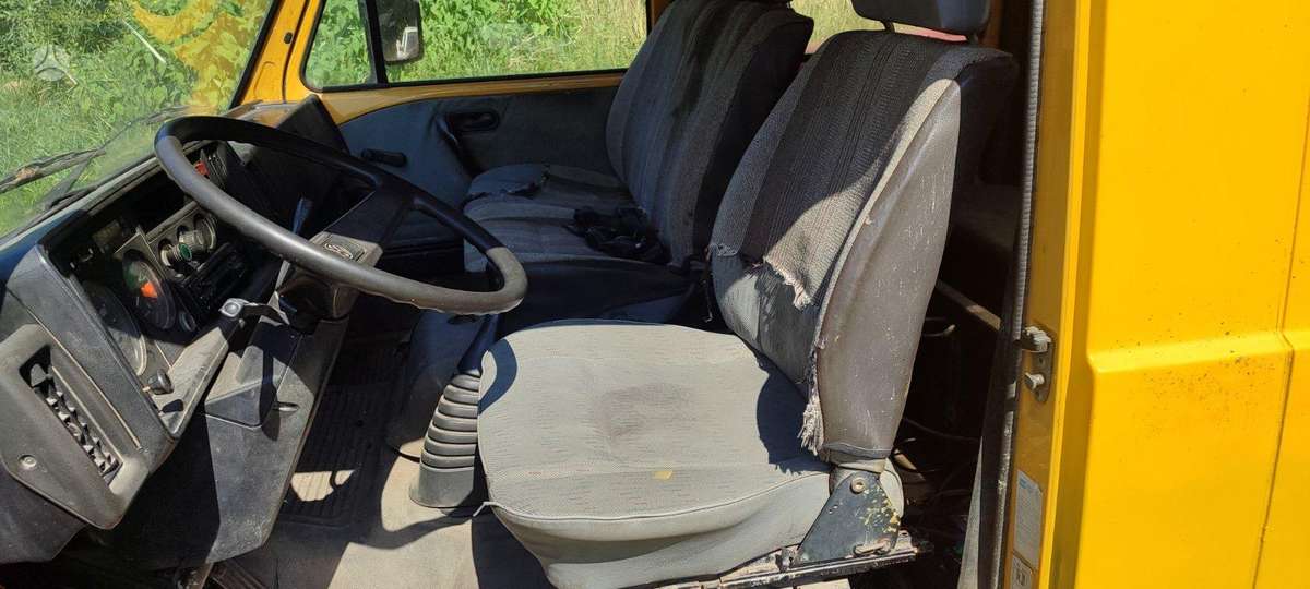 Volkswagen LT40D, su kranu