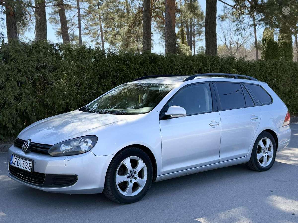 Volkswagen Golf - 2