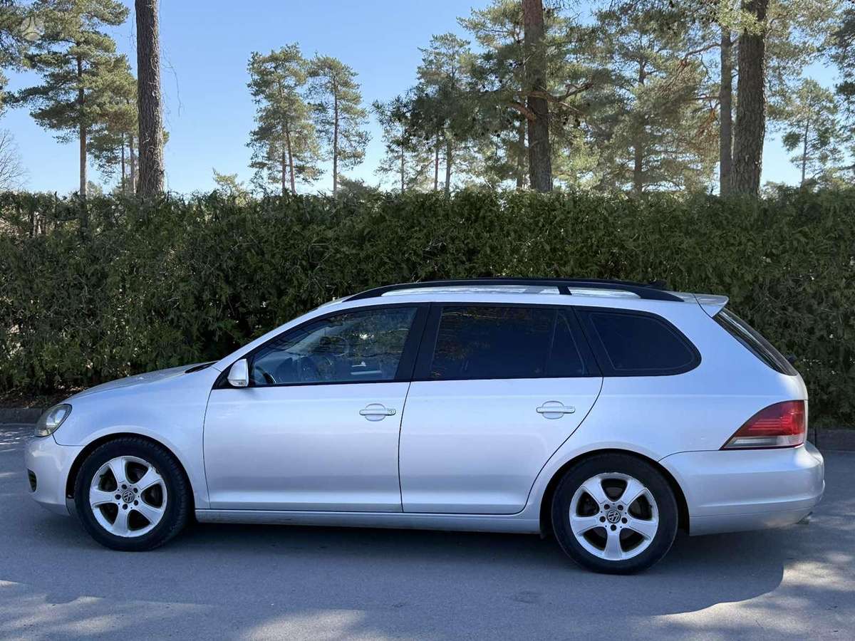 Volkswagen Golf - 7
