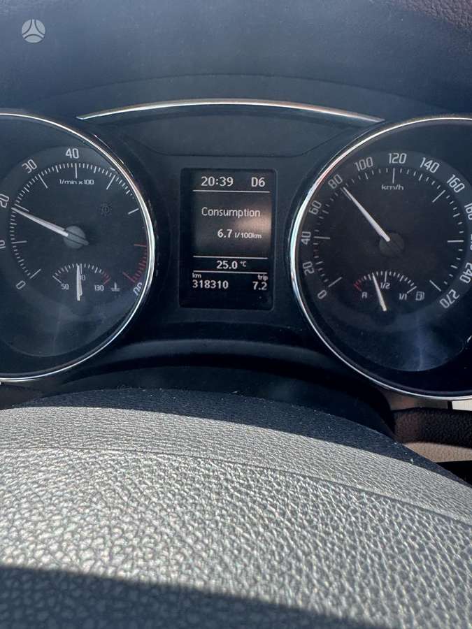 Škoda Superb - 11