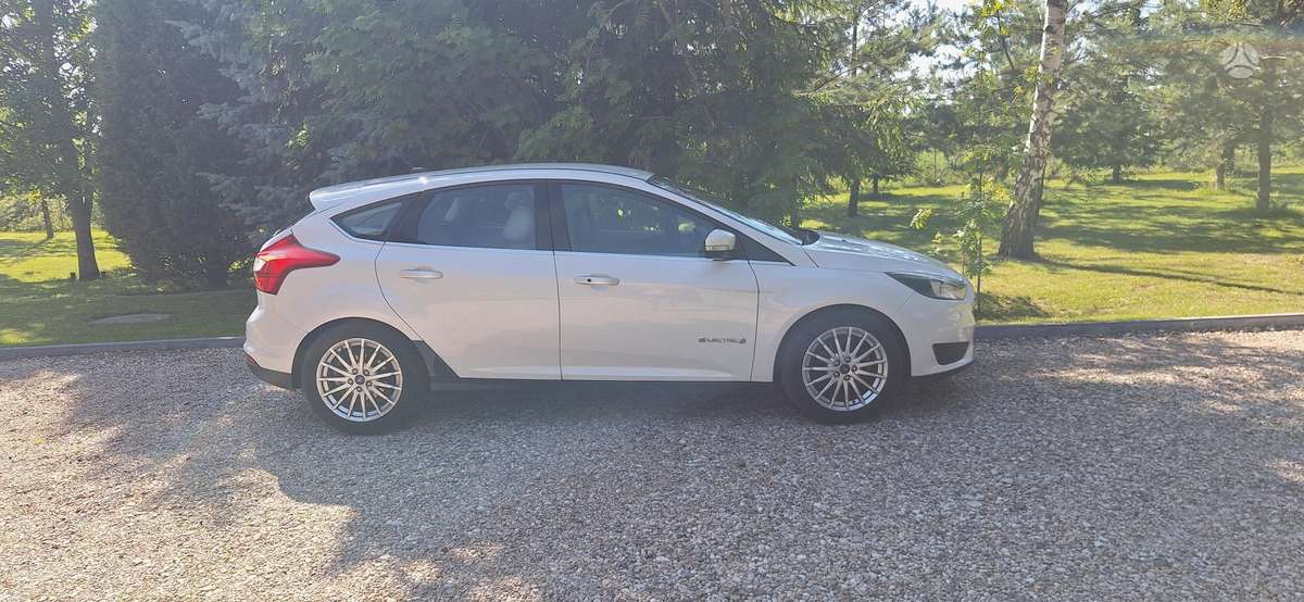 Ford Focus, 23 кВт·ч, Минивэн