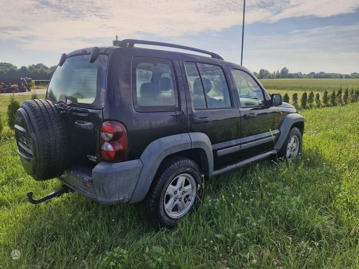 Jeep Cherokee, 2.8 l., Минивэн