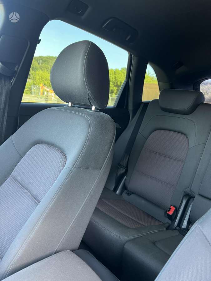 Audi Q5, 3.0 l., off-road / crossover