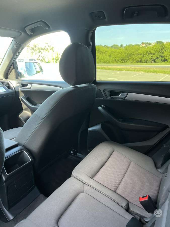 Audi Q5, 3.0 l., off-road / crossover