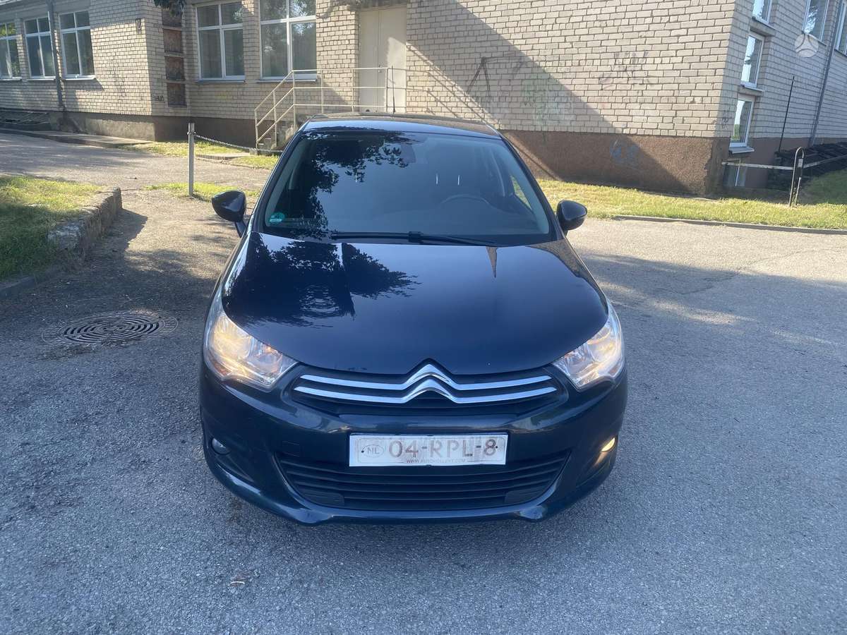 Citroen C4, 1.6 l., hatchback