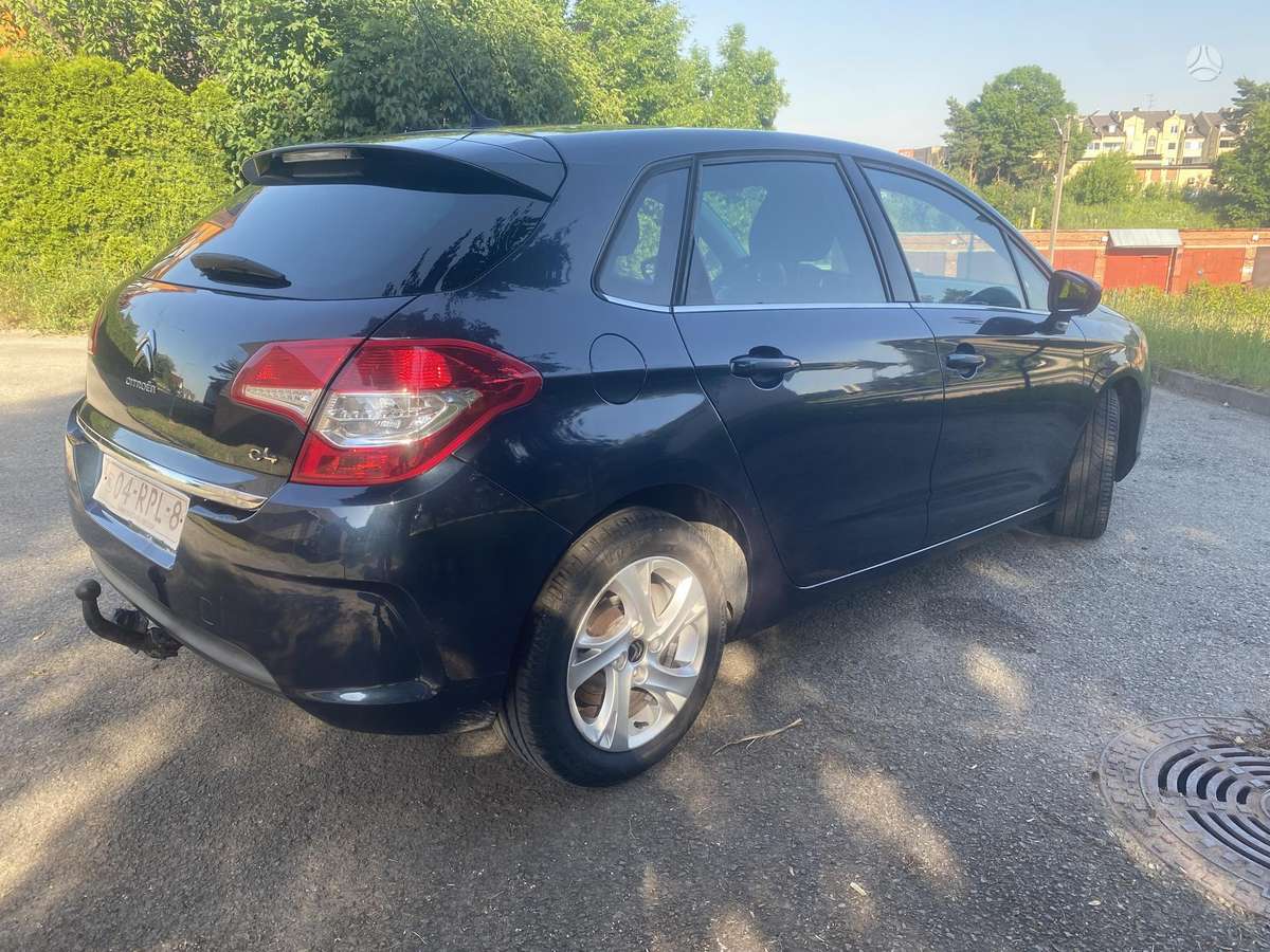 Citroen C4, 1.6 l., hatchback