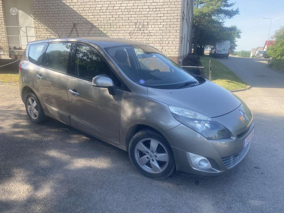 Renault Grand Scenic - 2