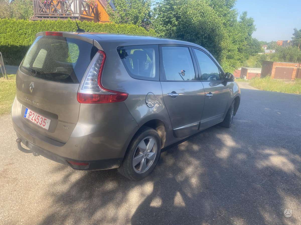 Renault Grand Scenic - 4