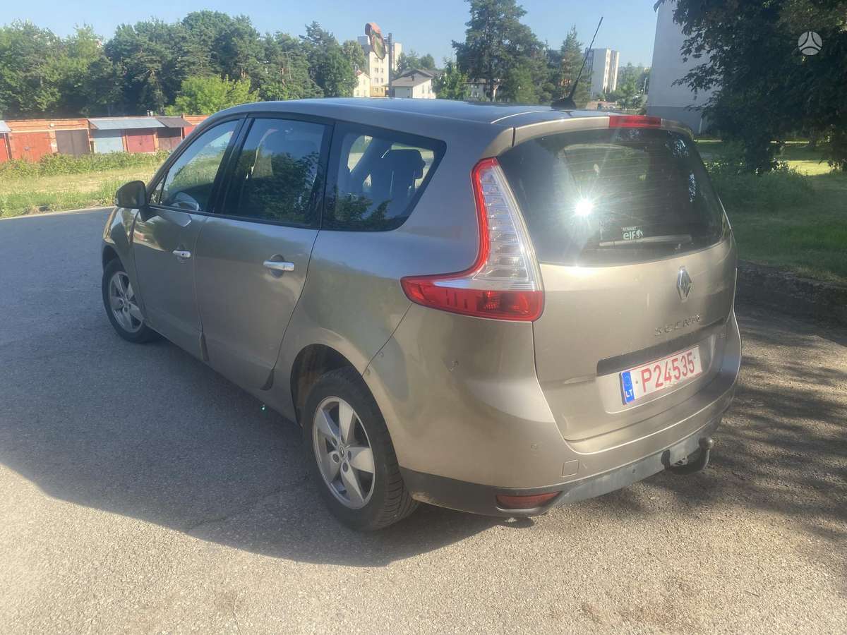 Renault Grand Scenic - 3