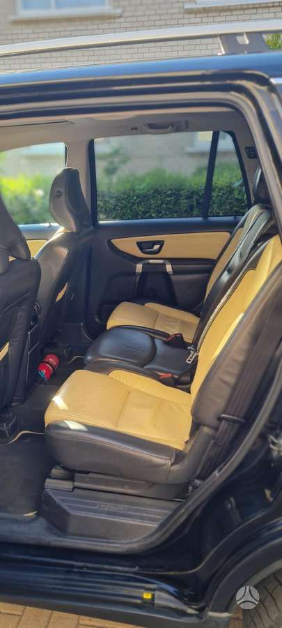 Volvo XC90 - 6
