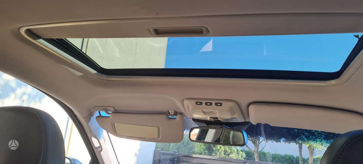 Volvo XC90 - 8