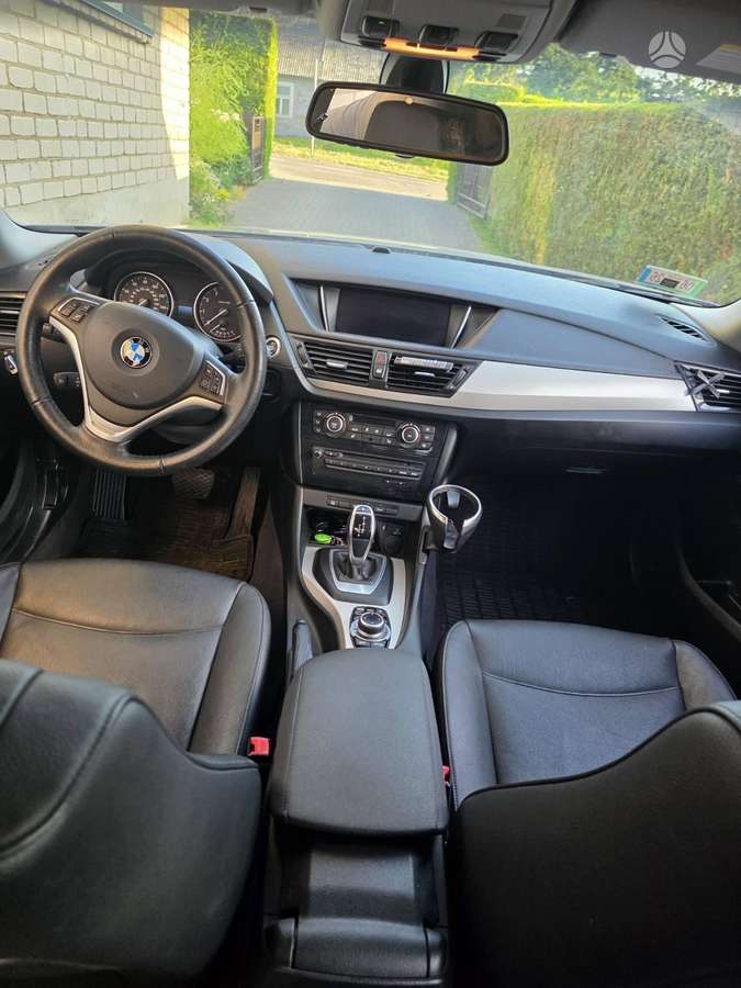 BMW X1, 2.0 l., hatchback