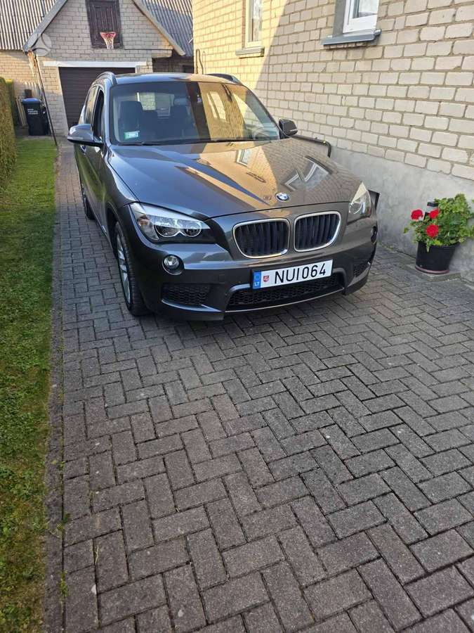 BMW X1, 2.0 l., hatchback