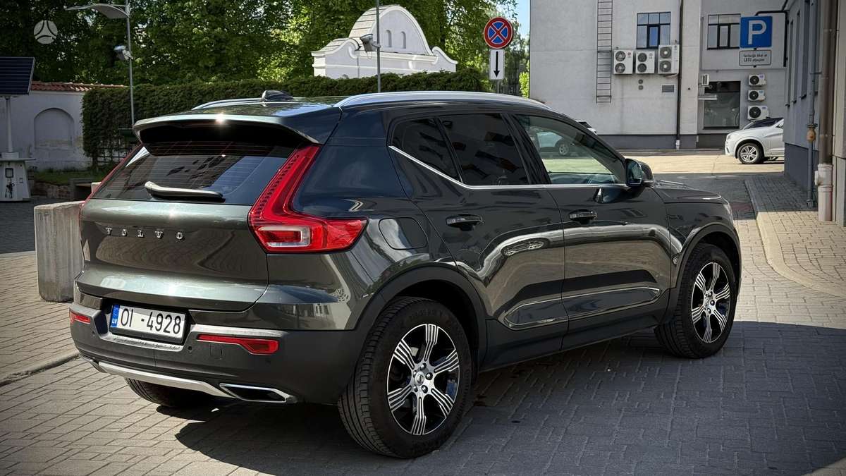Volvo XC40, Внедорожник / Кроссовер