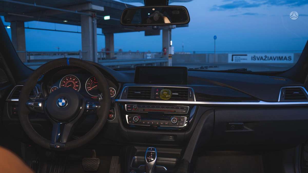 BMW 340, 3.0 l., Седан
