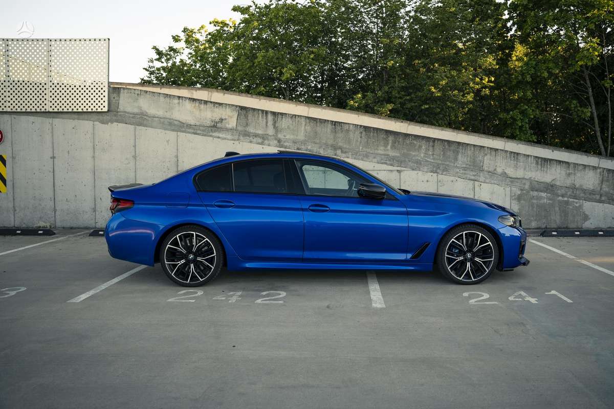 BMW M550, 4.4 l., Седан