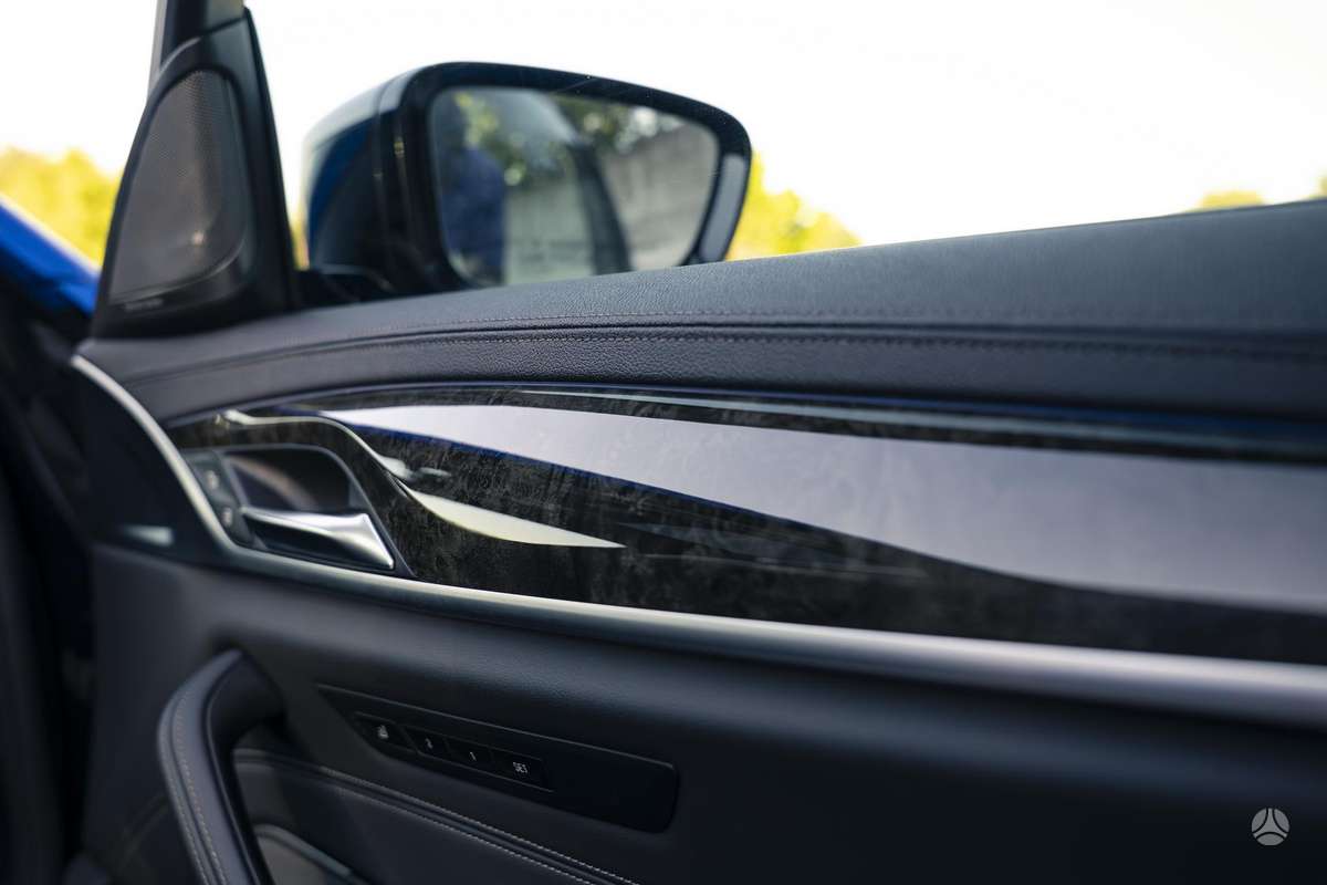 BMW M550, 4.4 l., Седан