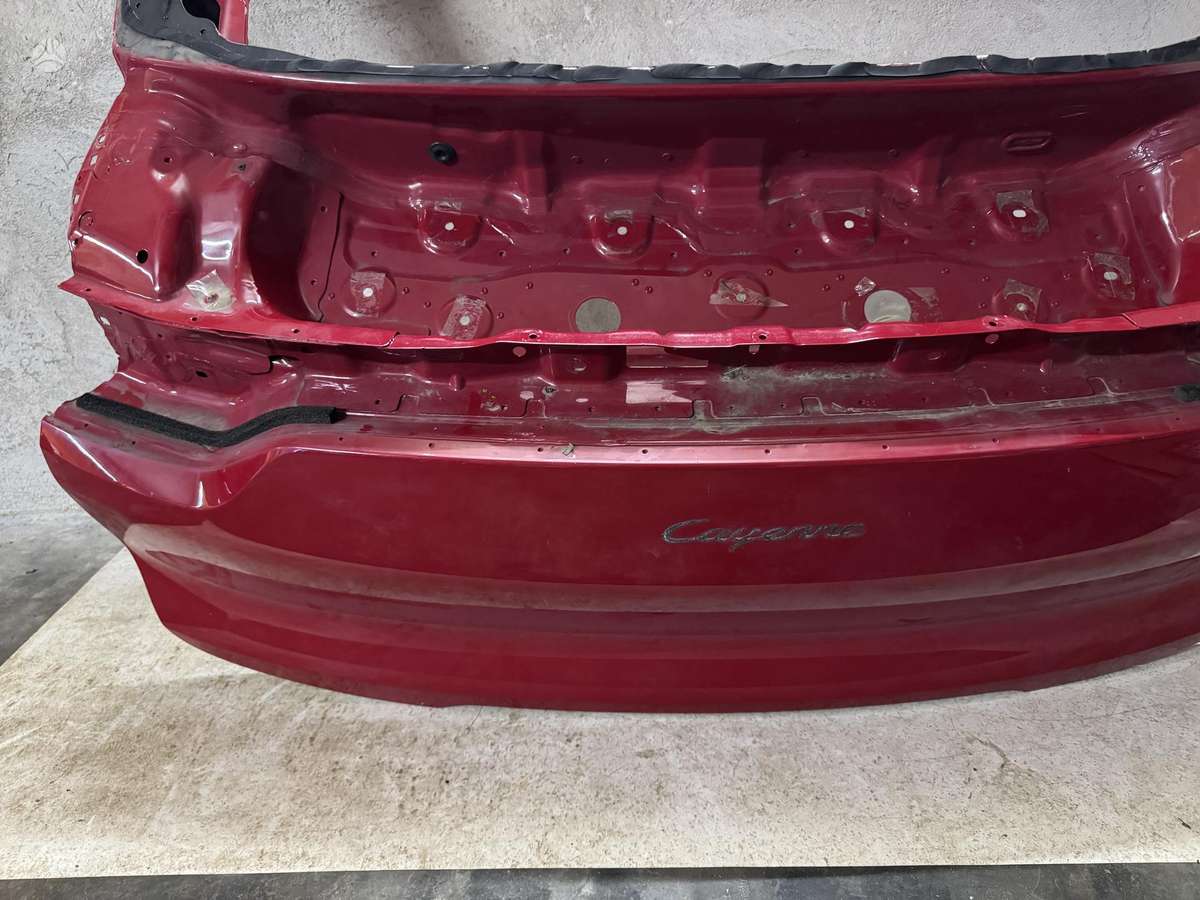 Porsche Cayenne kėbulo dalys