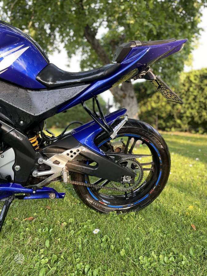 Yamaha YZF 125cc, superbikes