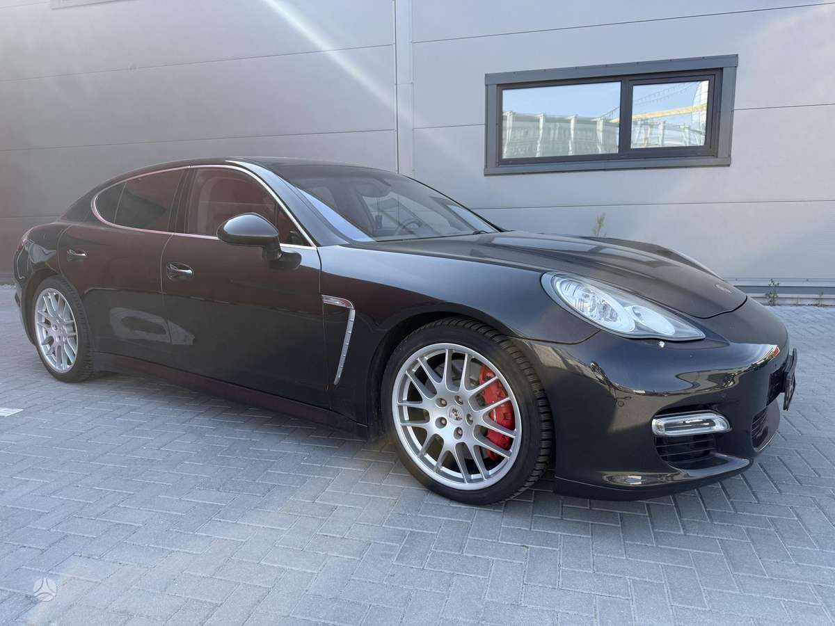 Porsche Panamera - 3