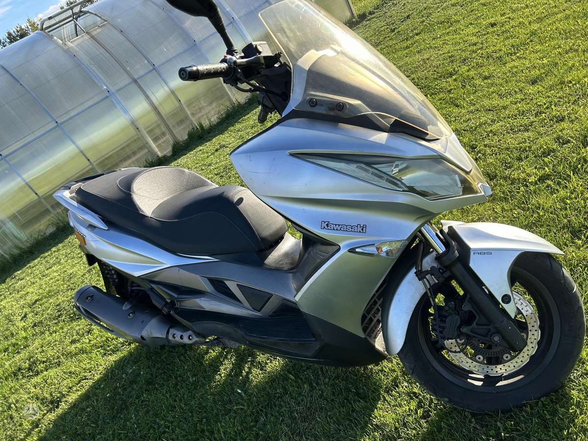 Kawasaki J 299cc, scooters / mopeds
