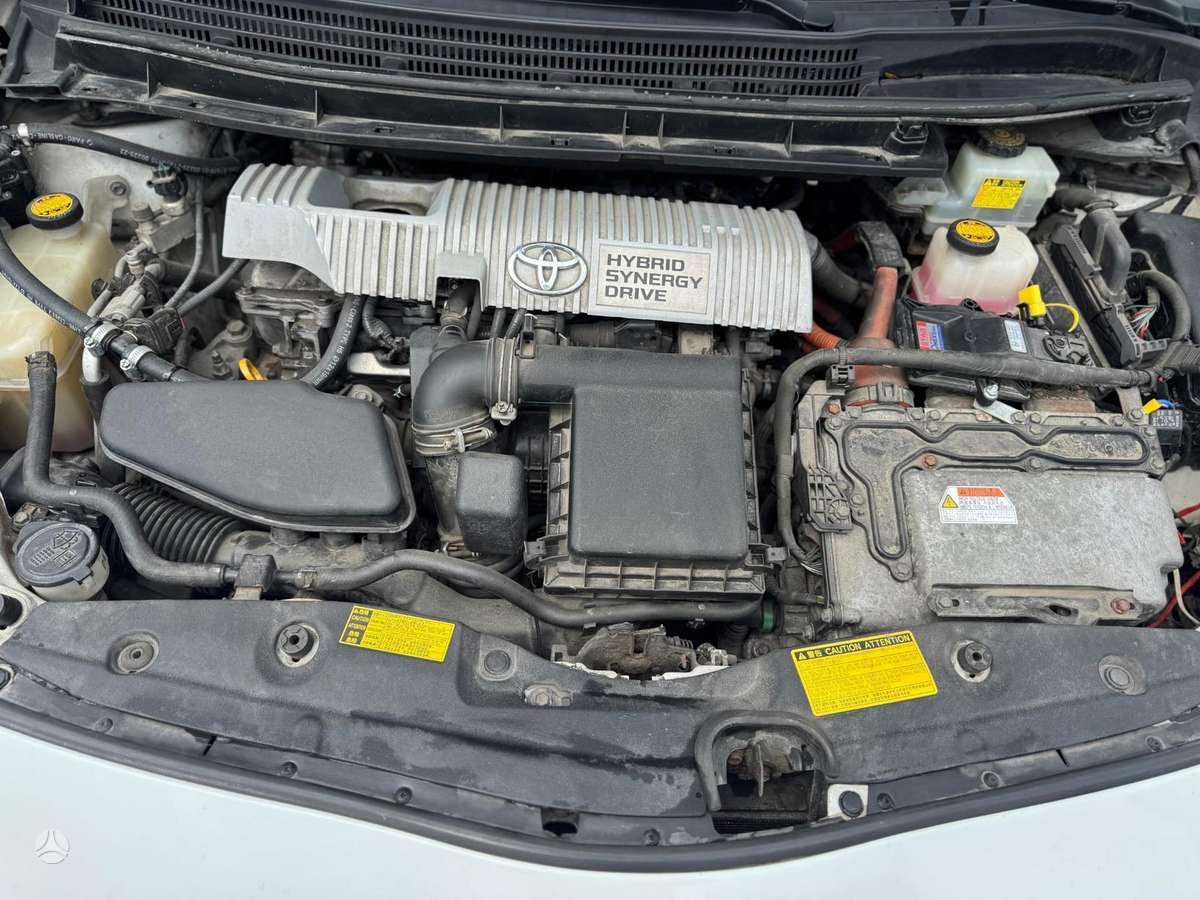 Toyota Prius - 10