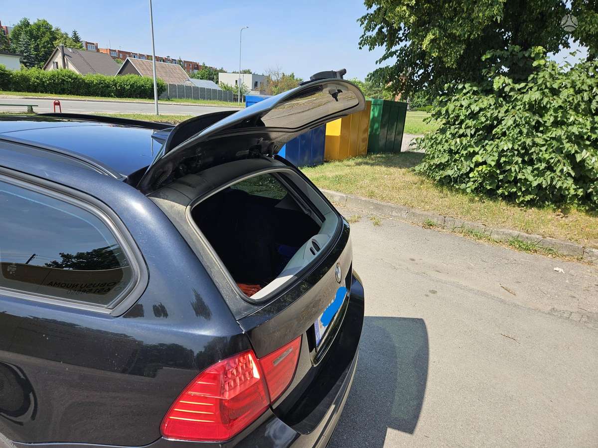 BMW 320, 2.0 l., wagon