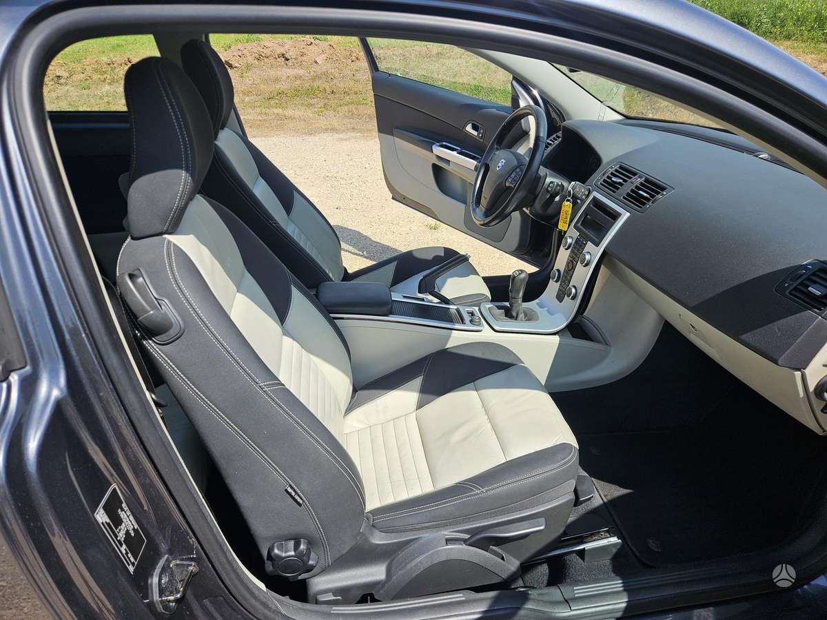 Volvo C30, 2.0 l., Купе (coupe)