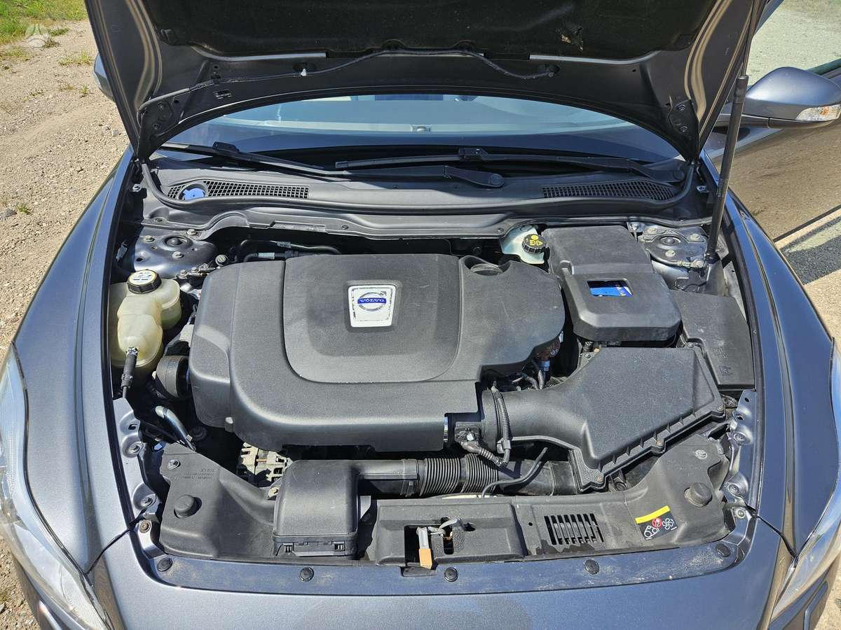 Volvo C30, 2.0 l., coupe