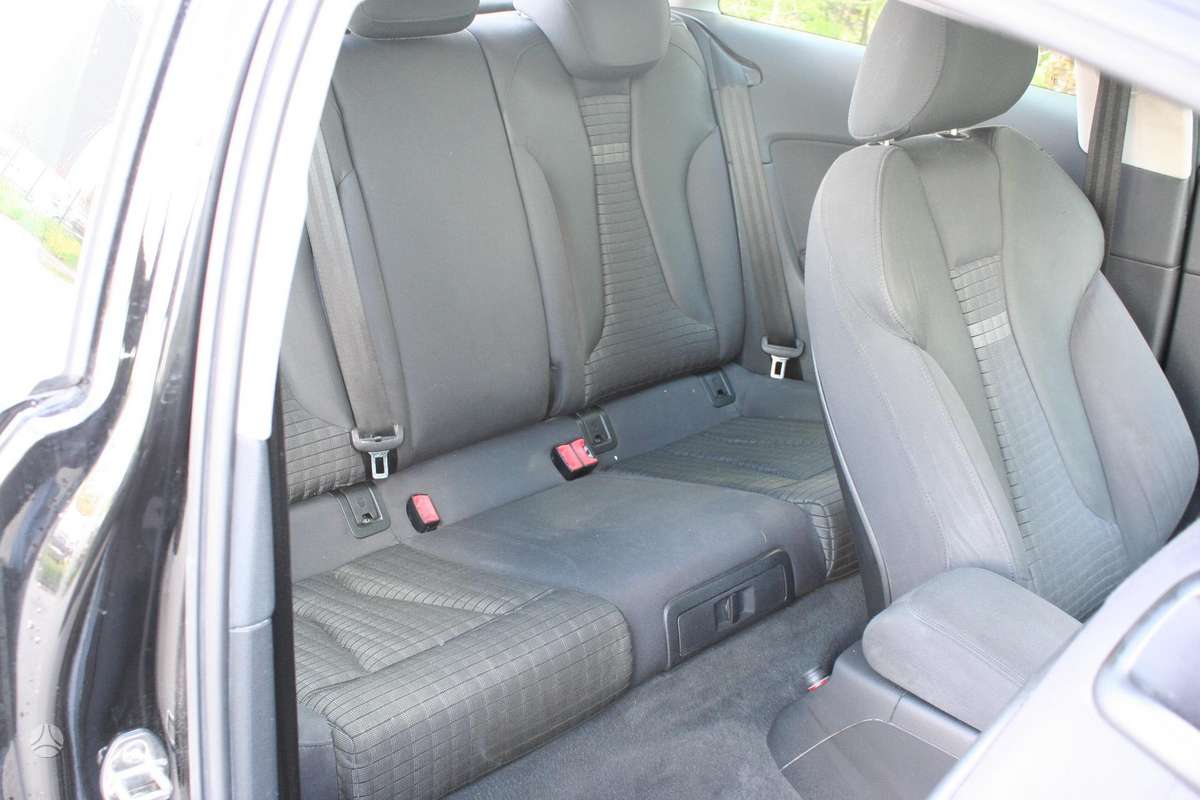 Audi A3, 1.6 l., Хэтчбек