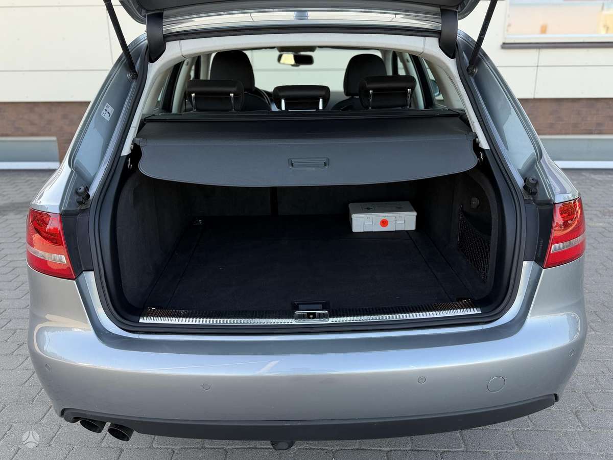 Audi A4, 2.0 l., Универсал
