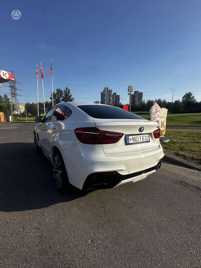 BMW X6, 4.4 l., off-road / crossover