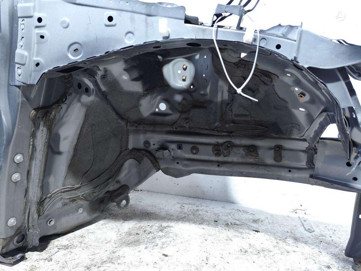 Lexus UX 250h hood (front, rear)