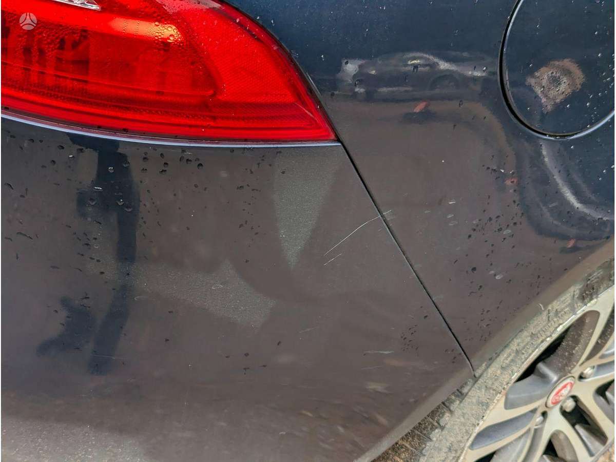 Jaguar XE variklis