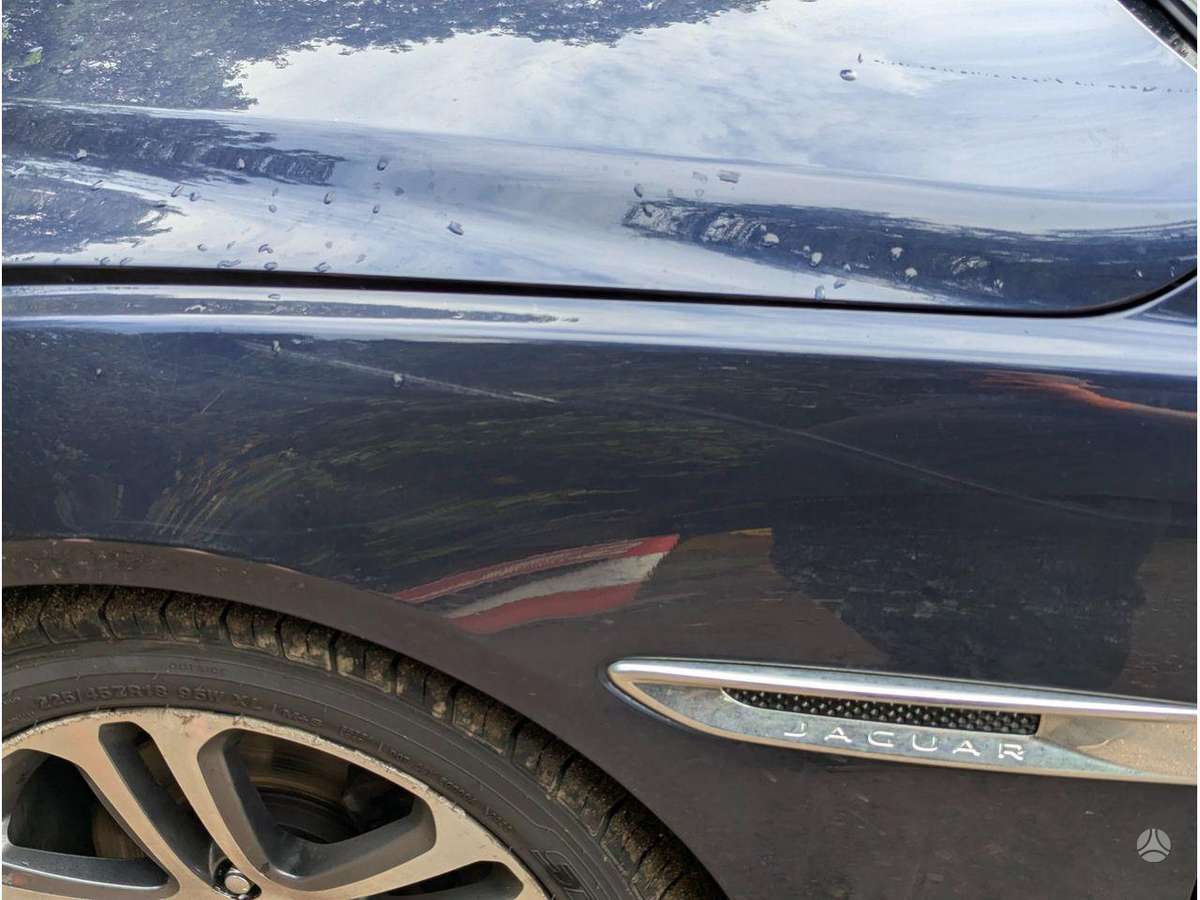 Jaguar XE dzinējs