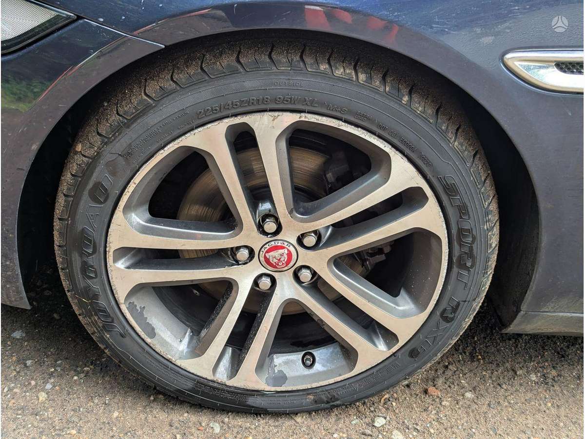 Jaguar XE двигатель
