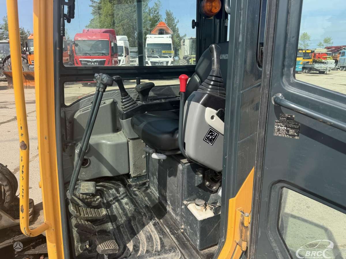 Hyundai R25Z-9AK, мини-экскаваторы