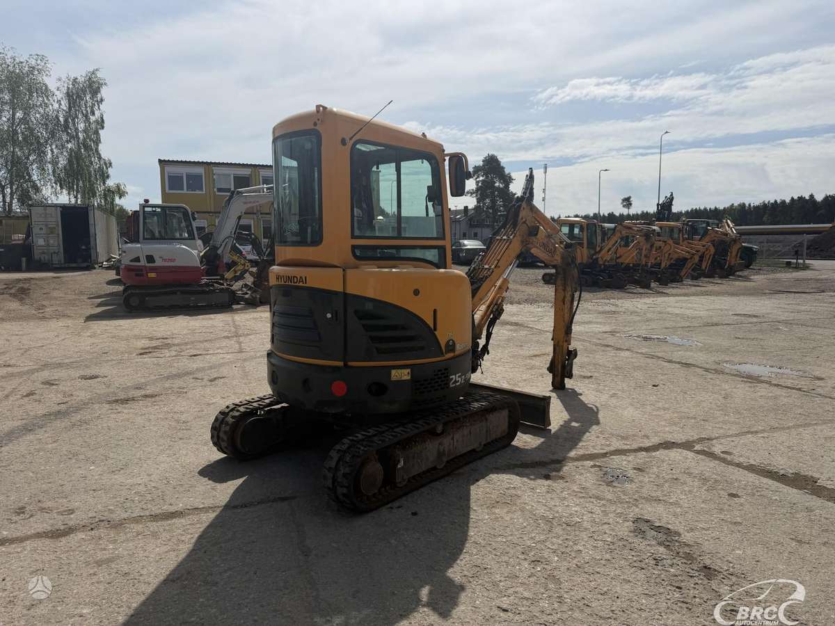 Hyundai R25Z-9AK, мини-экскаваторы