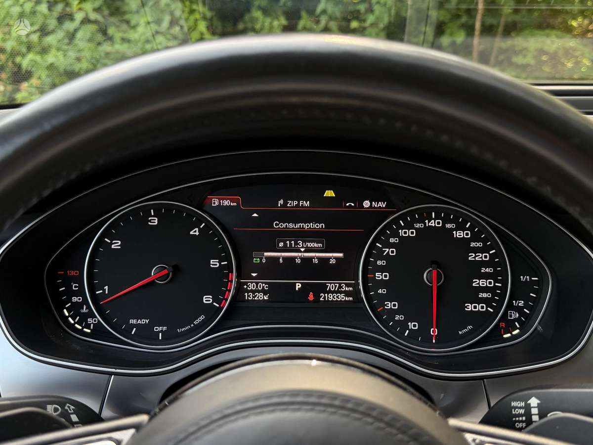 Audi A6, 3.0 l., Седан