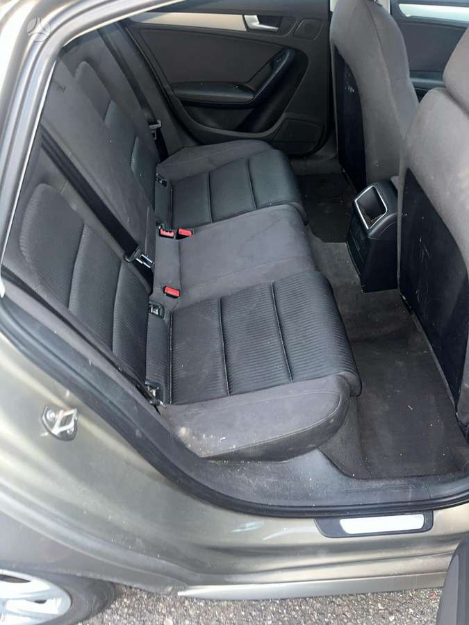 Audi A4, 2.0 l., sedanas