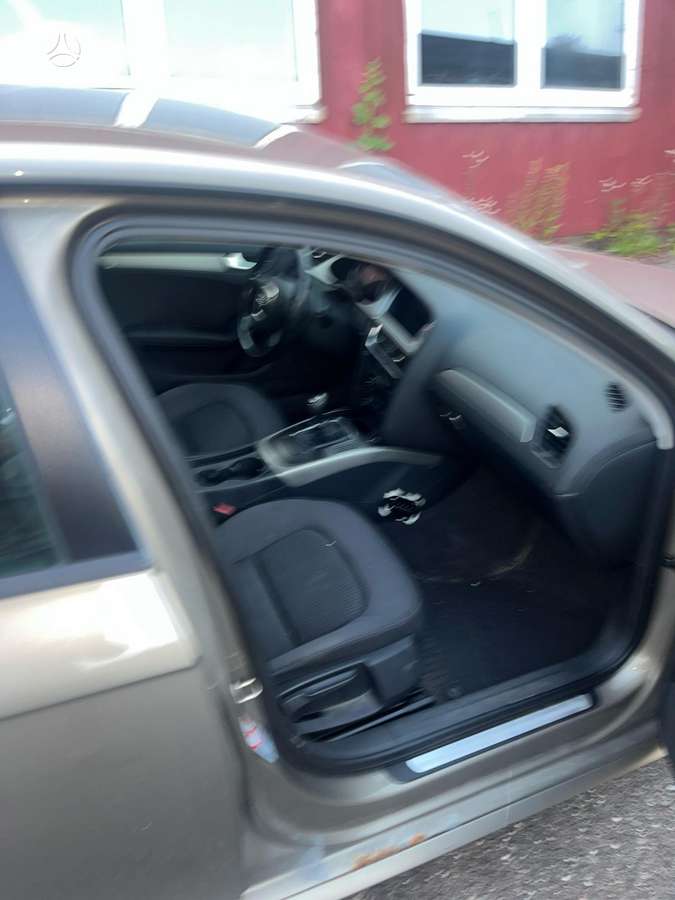 Audi A4, 2.0 l., sedanas