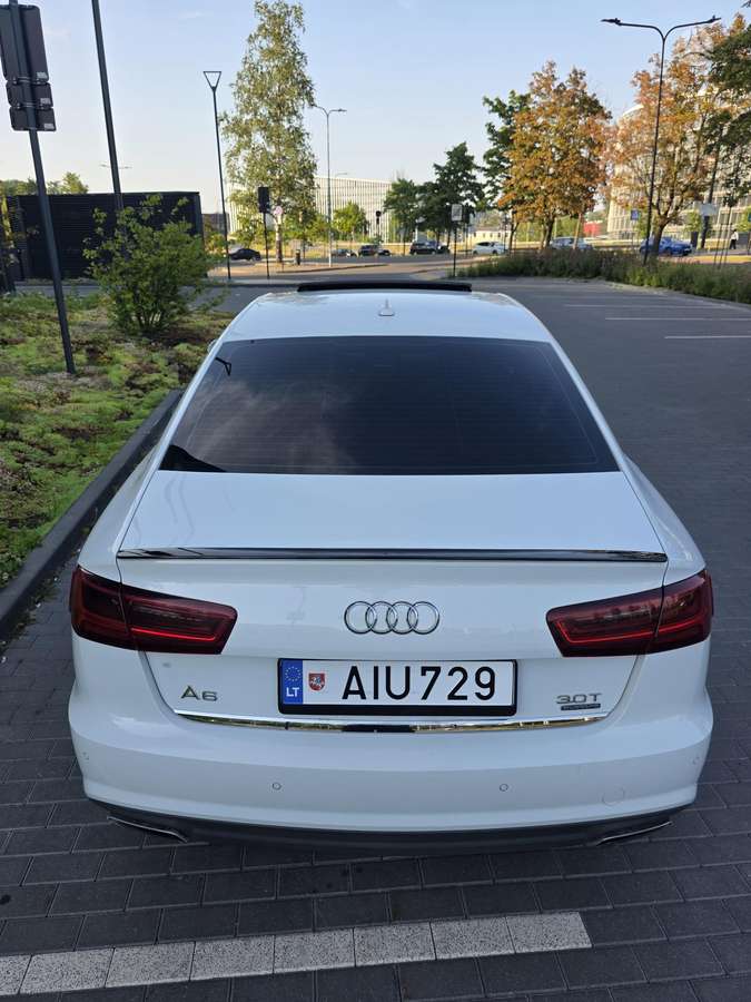 Audi A6, 3.0 l., Седан