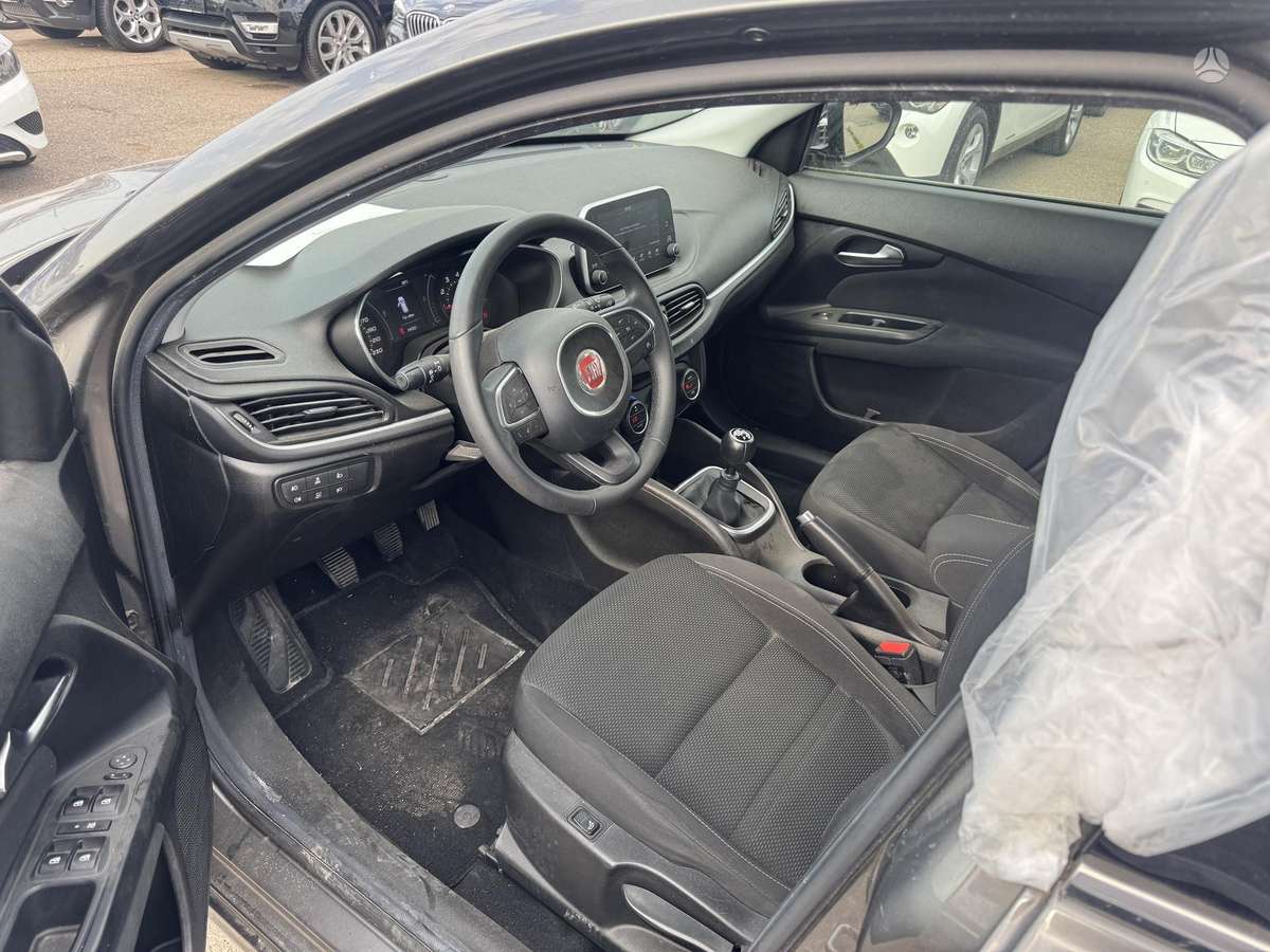 Fiat Tipo, 1.4 l., hatchback