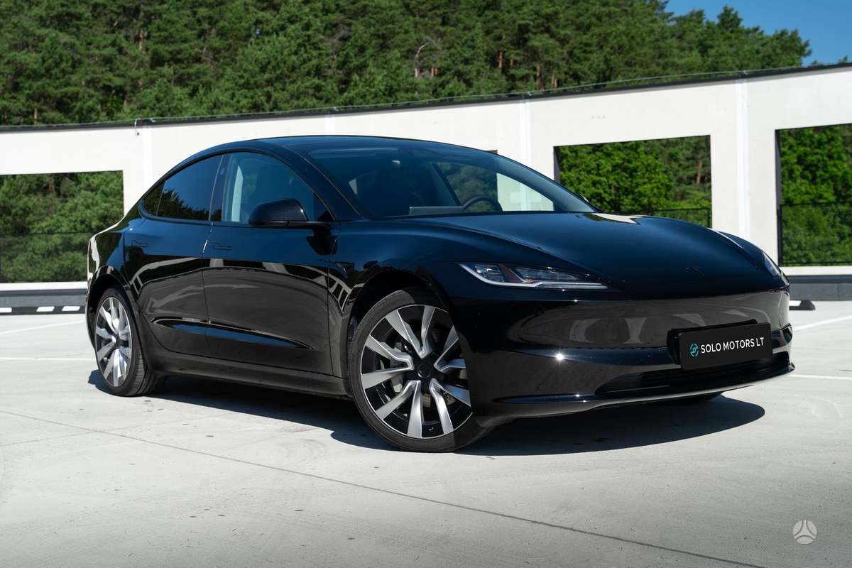 Tesla Model 3, Хэтчбек