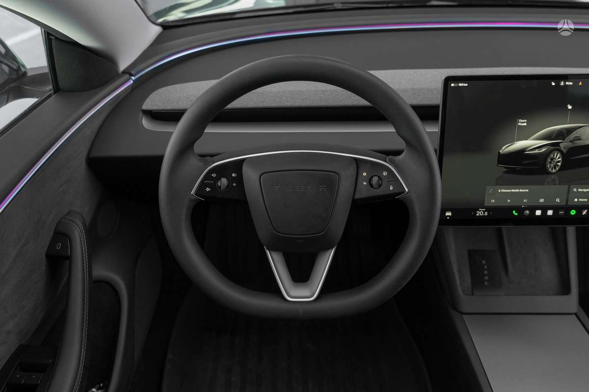 Tesla Model 3, hečbekas
