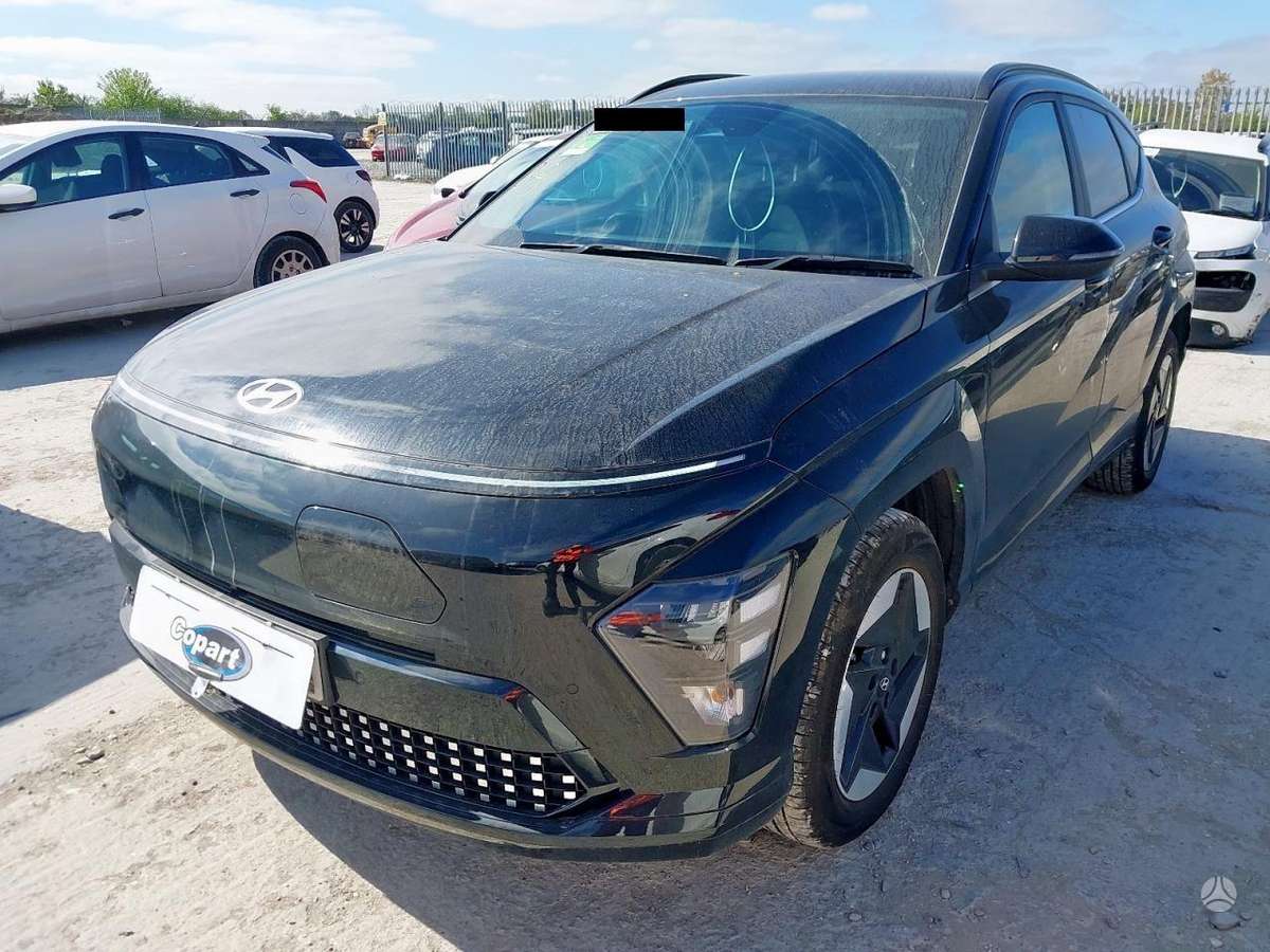 Hyundai Kona по частям