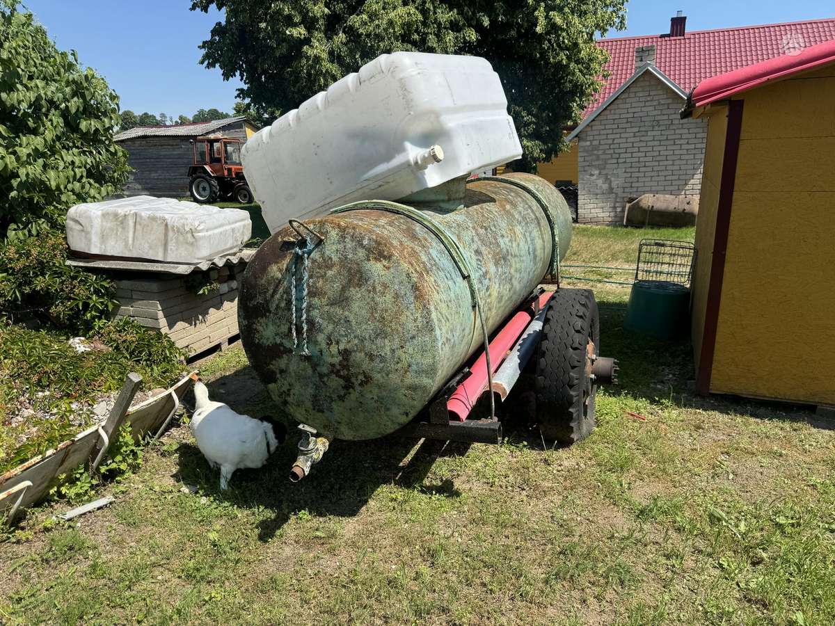 T 30, tractors
